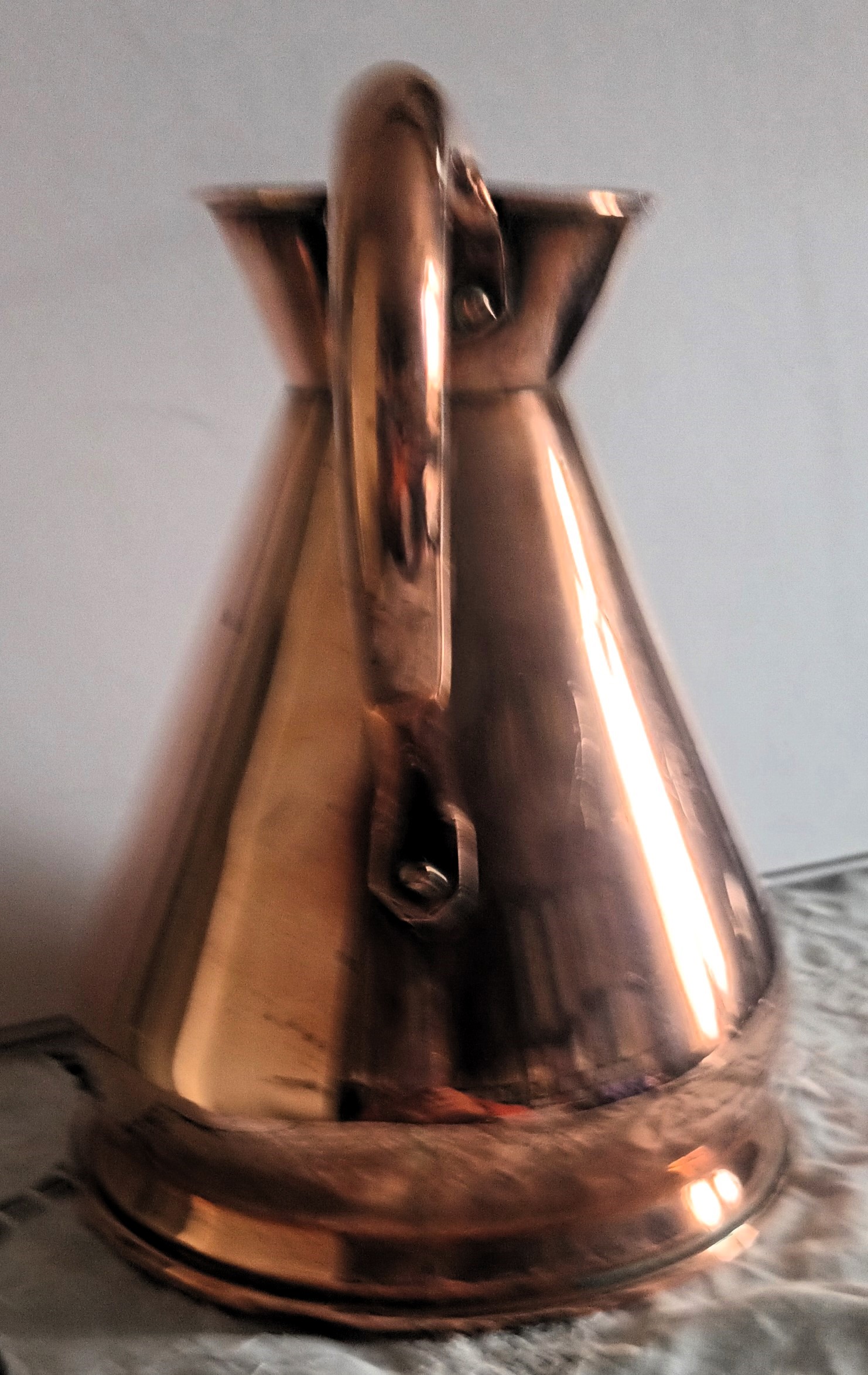 Antique English Victorian Copper Quart Harvest Measure - Image 2